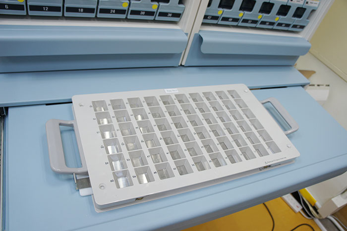 JVM Special Tablet System (STS) tray